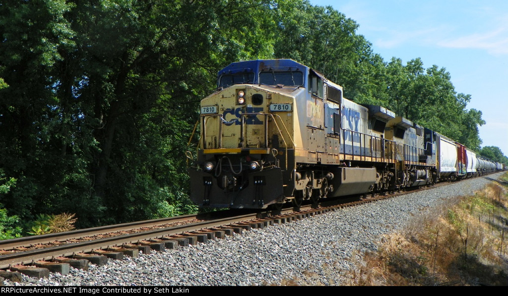 CSX 7810 Double YN2 C40-8W’s